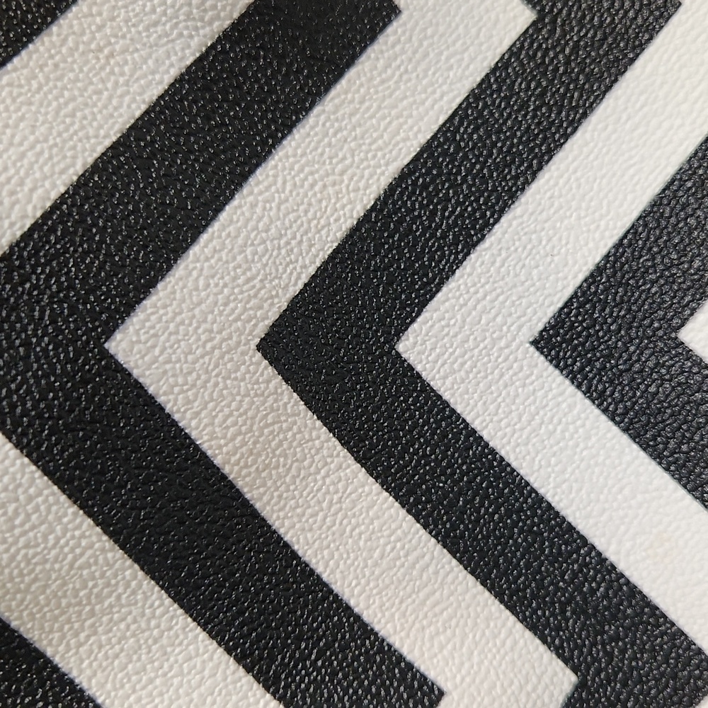 Dooney & Bourke Chevron Geena Satchel - Picture 6 of 16